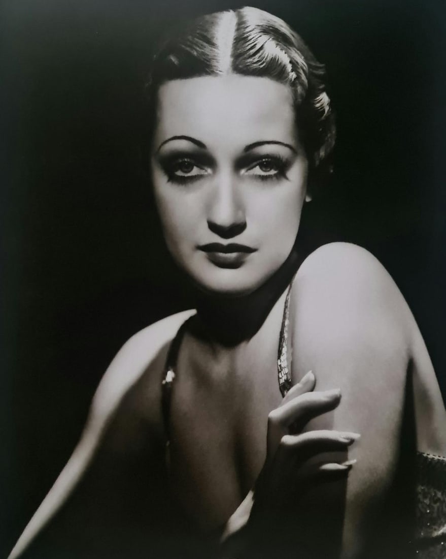 George Hurrell, Dorothy Lamour, 1936: Photographer: George Edward Hurrell (June 1, 1904 – May 17, 1992) was a photographer who contributed to the image of glamour presented by Hollywood during the 1930s and 1940s.Title: Dorothy Lamour,