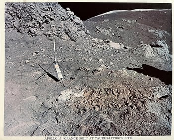 Nasa, Apollo 17 "Orange Soil", At Taurus-Littrow Site
