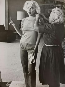 Marilyn Monroe getting hair and make up done