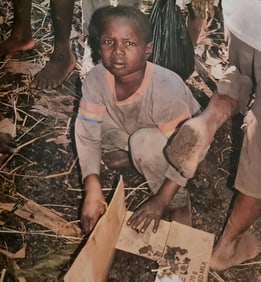 Michel Compte, Children collecting charcoal for fires, Haiti, 1997
