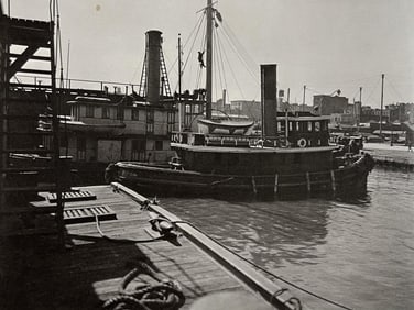 Berenice Abbott, East River, Foot Of East 9th Street, 1930s