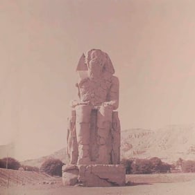 Lynn Davis, Colossi of Memnon IV, Egypt, 1989 - Limited edition of 50
