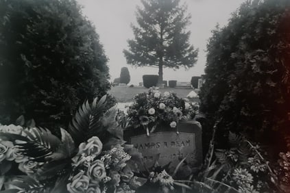Dennis Stock, James Dean's grave