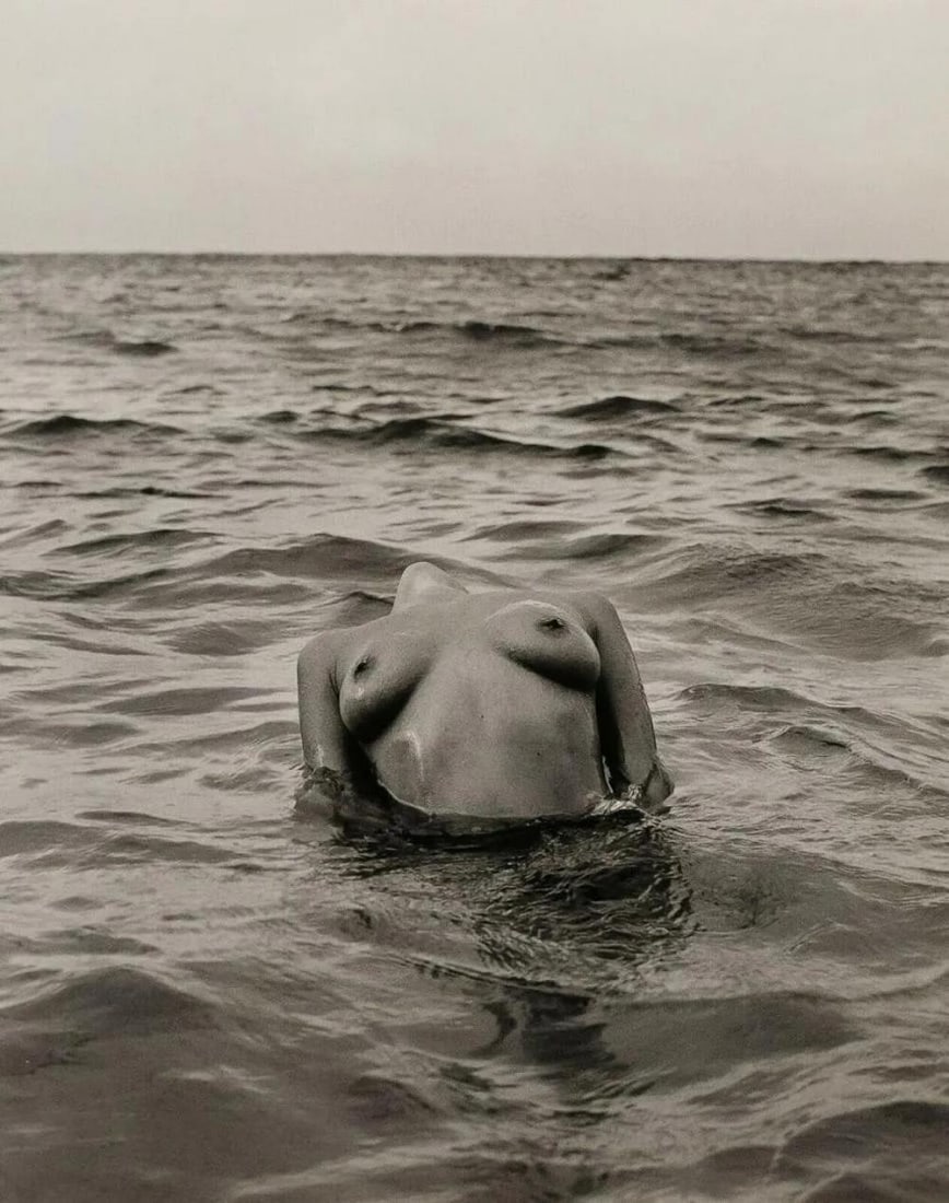 HERB RITTS, Floating Torso, St. Barthelemy, 1987 (1 of 1)
