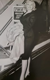 Marilyn Monroe, Flying in from New York, 1960
