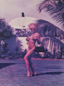Madonna, Outside