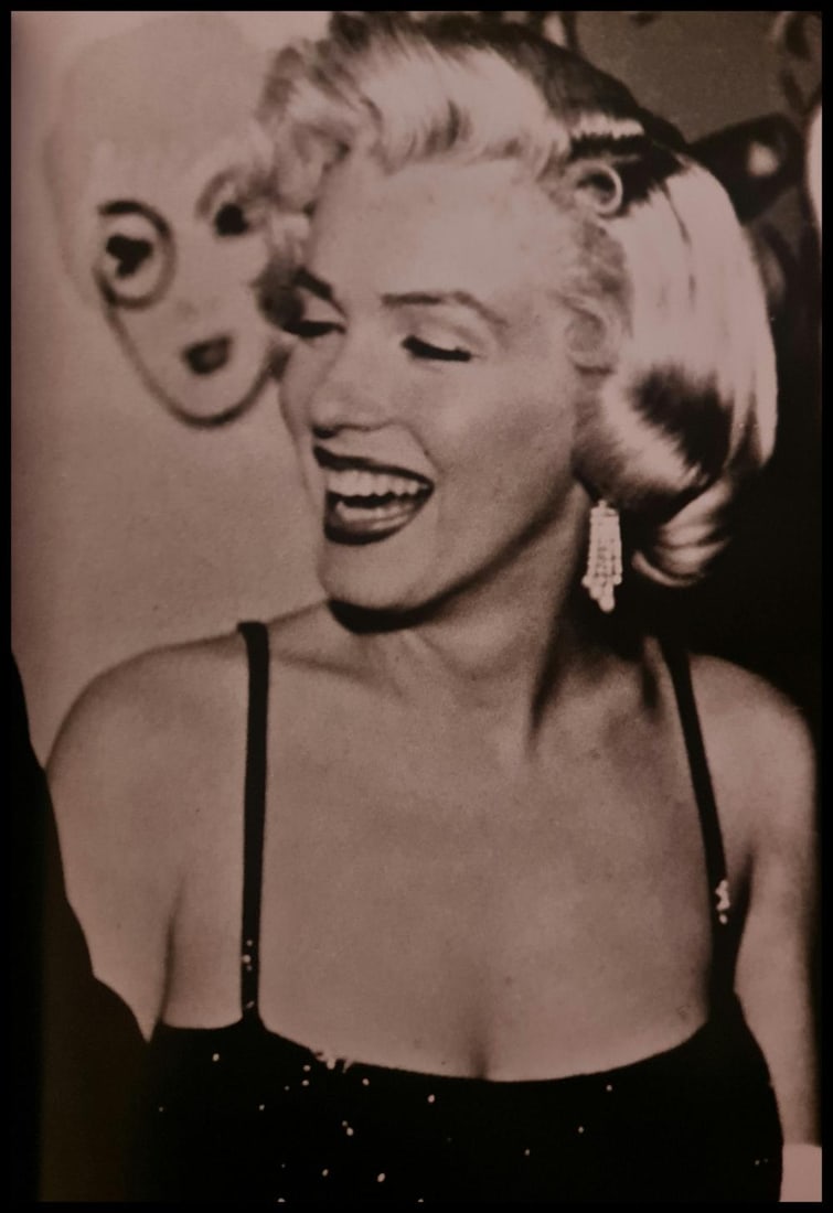 Baron, A happy Marilyn Monroe, 1954 (1 of 1)