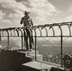 Vivian Maier, The Empire State Building Observation Deck, New York, 1954