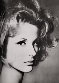 Richard Avedon, Dolores Guiness, Hair by Alexandre, Paris studio, 1959