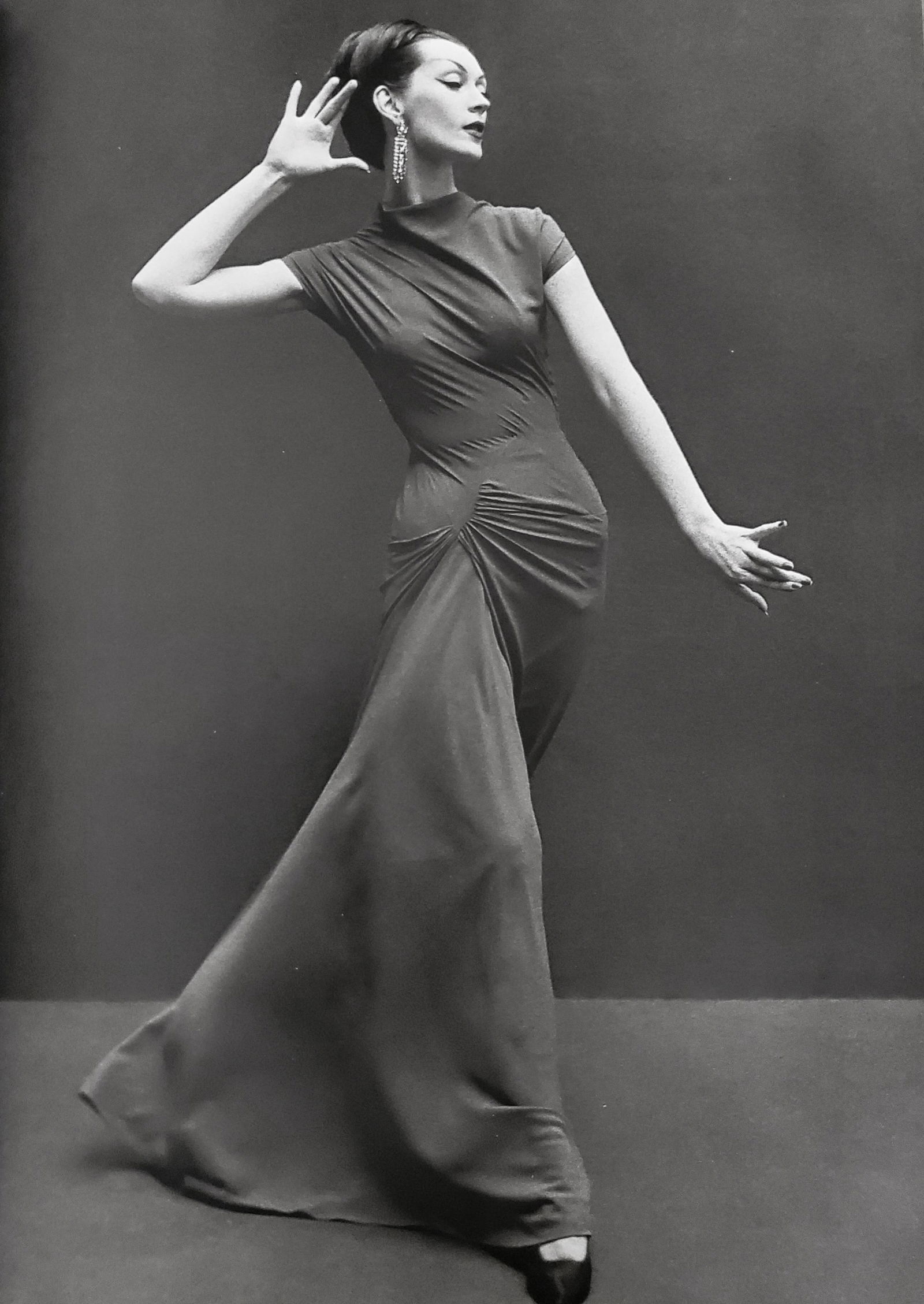 Richard Avedon, Dovima, Evening dress by Gres, Paris studio, 1955 (1 of 1)