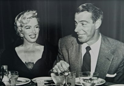 Marilyn Monroe & Joe DiMaggio having Dinner