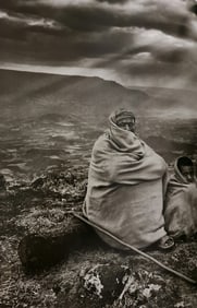 Sebastiao Salgado, Ethiopian man and son, Ethiopia, 2008