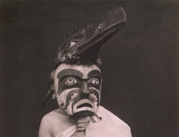 Edward S. Curtis, PLATE 10 Untitled (Raven ma) Kwakiutl (Qagyubi), 1914