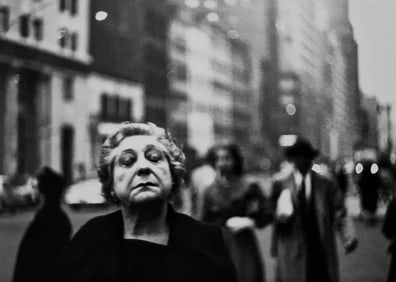 Diane Arbus, Woman on the street with her eyes closed, N.Y.C., 1956
