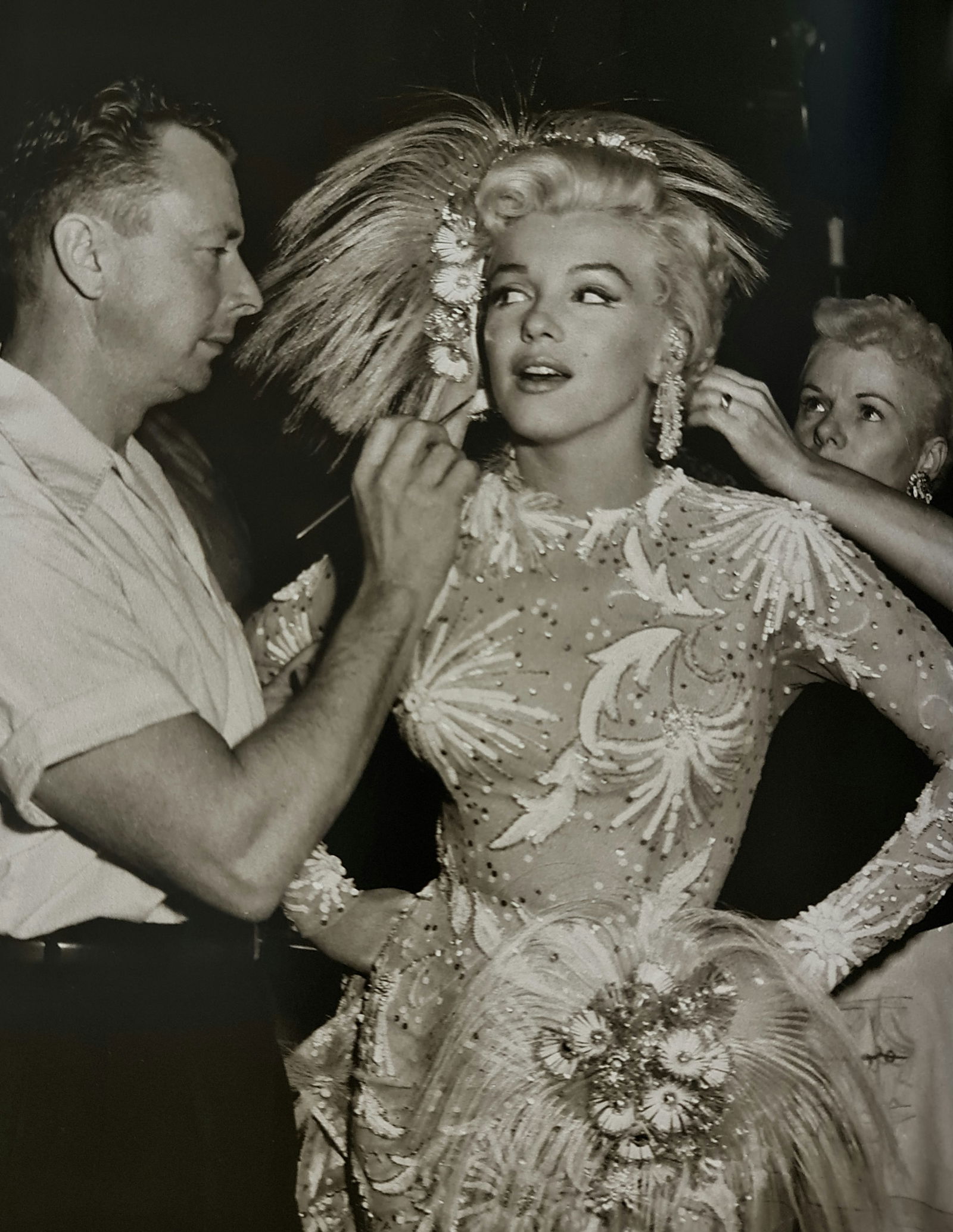 Marilyn Monroe, Getting ready for three performances of There's No Business Like Show Business, (1 of 1)