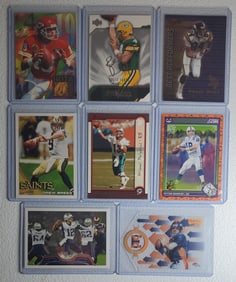 Joe Montana, Tom Brady, Manning, Favre, Marino, Brees, Elway, Moss Lot of 8 Cards