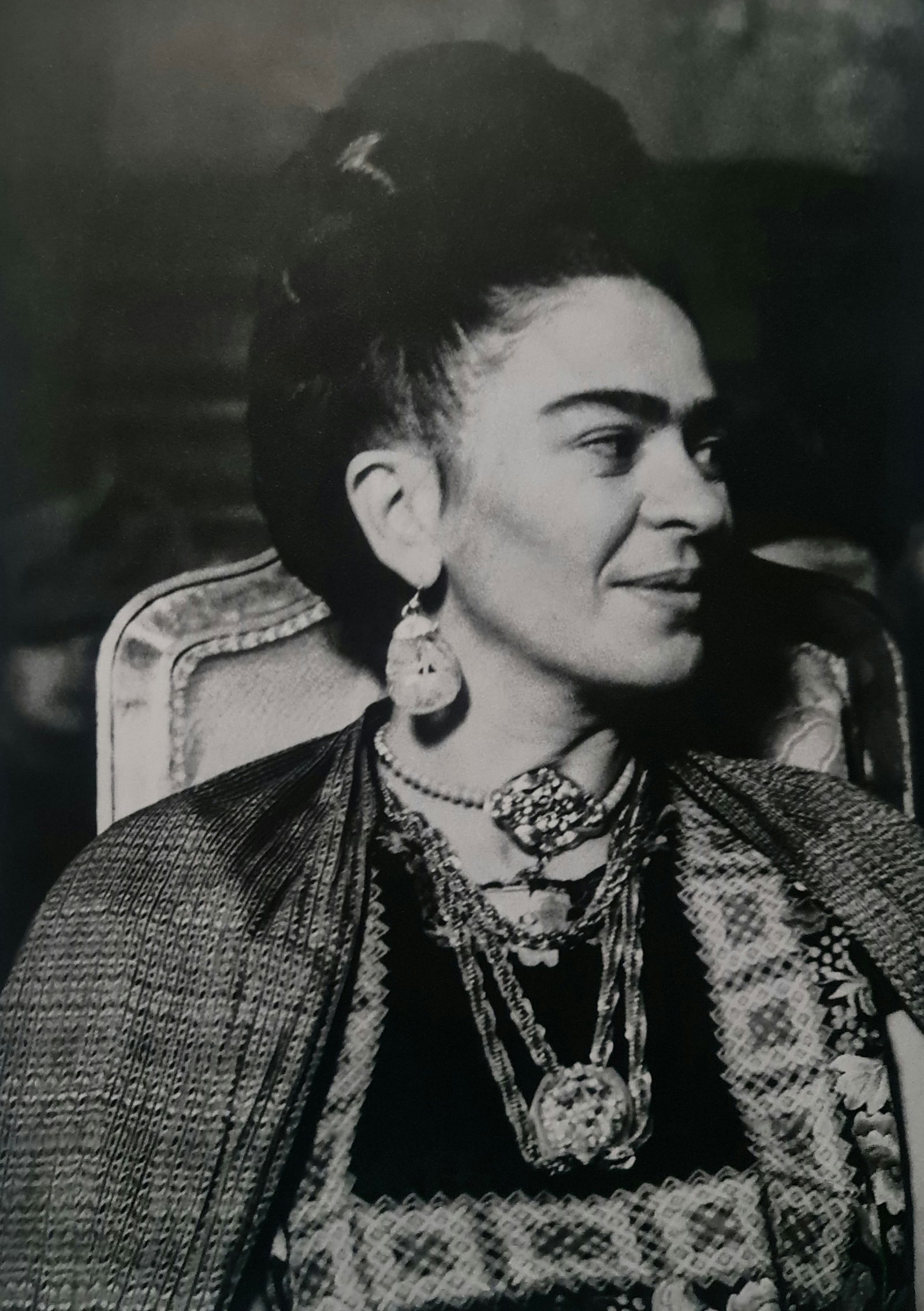 Frida Kahlo, Smiling, 1946: Subject: Smiling Subject/Title- Frida Kahlo Photos Type Of Print: Authentic Vintage Sheet Fed Photogravure/Heliogravure Date Of Print: 2021 Publisher: Taschen GmbH Paper: Medium weight, clay coat - sa