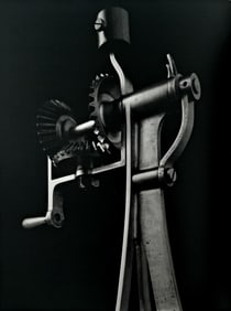 Hiroshi Sugimoto, Mechanical Forms 7