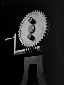 Hiroshi Sugimoto, Mechanical Forms 4