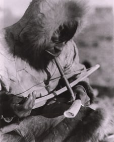 Edward Curtis, Drilling Ivory, King Island