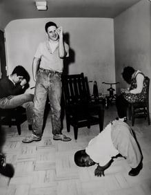 Diane Arbus, Five children in a common room, N.J., 1969