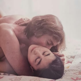 Allen Tannenbaum, John Lennon and Yoko Ono hugging,1980