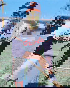 Frank Robinson, Hand-Signed Authenticated Picture, 8"x10"