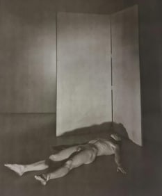 George Platt Lynes, Male nude lying down, 1945