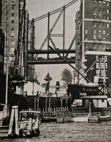 André Kertész, Construction on the water, New York, 1937