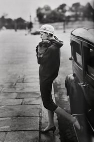 Richard Avedon, Dovima, Tunic by Balenciaga, Place de la Concorde, Paris, 1955