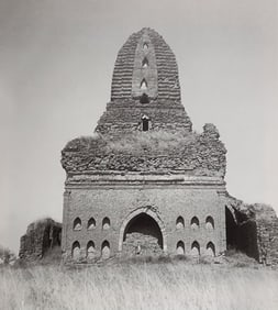 Lynn Davis 'Pagan, Burma 1993' - Limited edition of 50