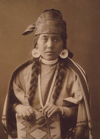 Edward S. Curtis, Plate 4 Untitled (Plateau Woman), 1900