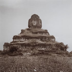 Lynn Davis, Pagan, Burma, 1993 - Limited edition of 50