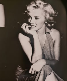 Marilyn Monroe, Apprehensive look, 1953