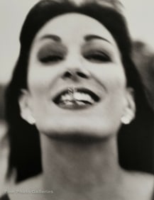 HERB RITTS - ANJELICA HUSTON, 1990
