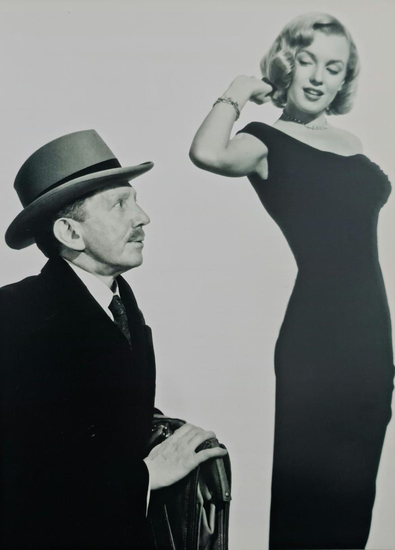 Marilyn Monroe With Sam Jaffee In, 'The Asphalt Jungle': Title: Marilyn Monroe with Sam Jaffee in, 'The Asphalt Jungle' Year: Circa 1950's Size: 10.5" x 8" Medium: Duotone Photo Engraving Publisher: Parragon Published: 2008 Condition: Excellent Certificate 