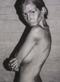Leonardo Glauso, Gold Painted Model, 2021