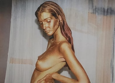 Leonardo Glauso, Gold Painted Model, 2021