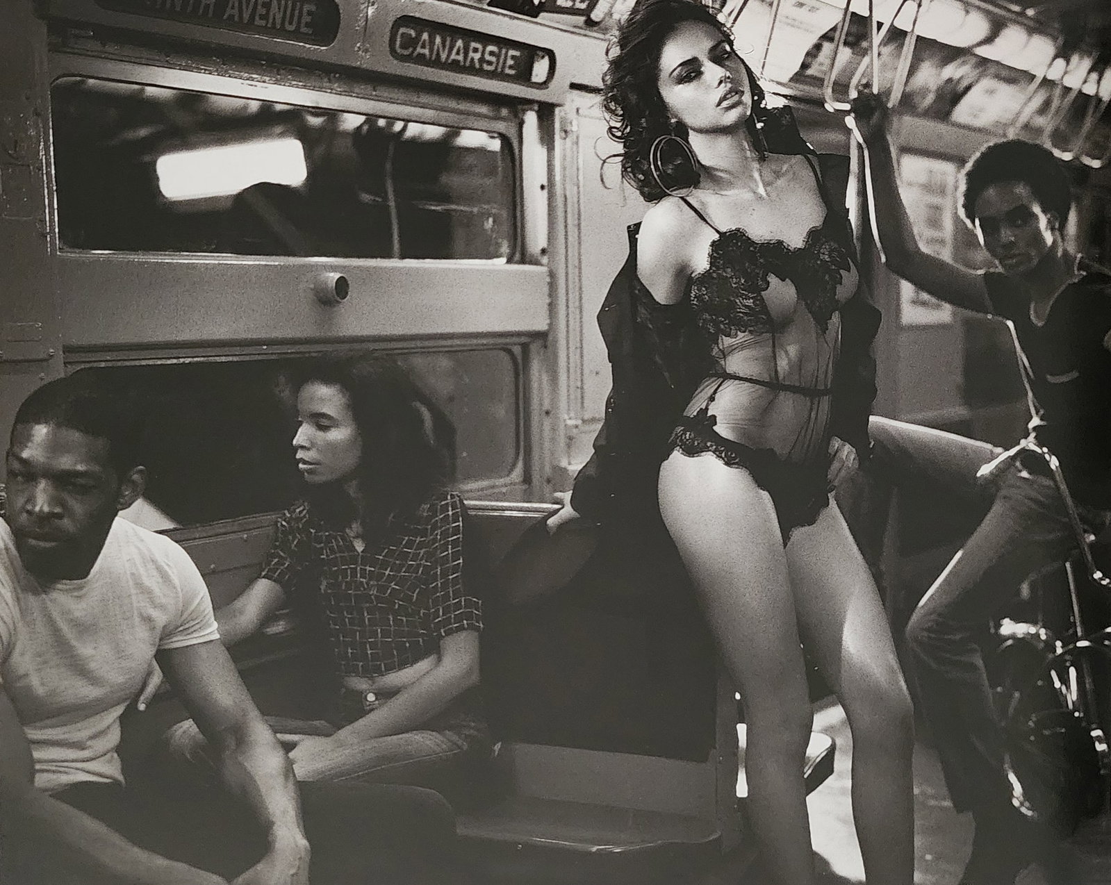 Vincent Peters 'Beautiful Woman' 2016 (140): Vincent Peters 'Beautiful Woman' 2016 (140)