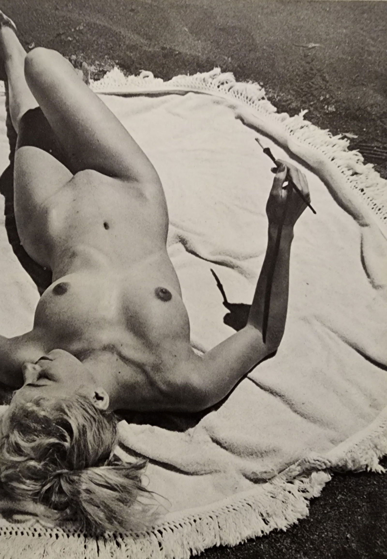 Andre de Dienes, Vintage Artistic Nudes, 1973: Artist / Photographer: Andre de Dienes Title/Subject: Vintage Artistic Nudes, 1973 Condition: Extra Fine - Excellent Type Of Print: Authentic Sheet Fed Photogravure/Heliogravure. Paper: Medium weight,