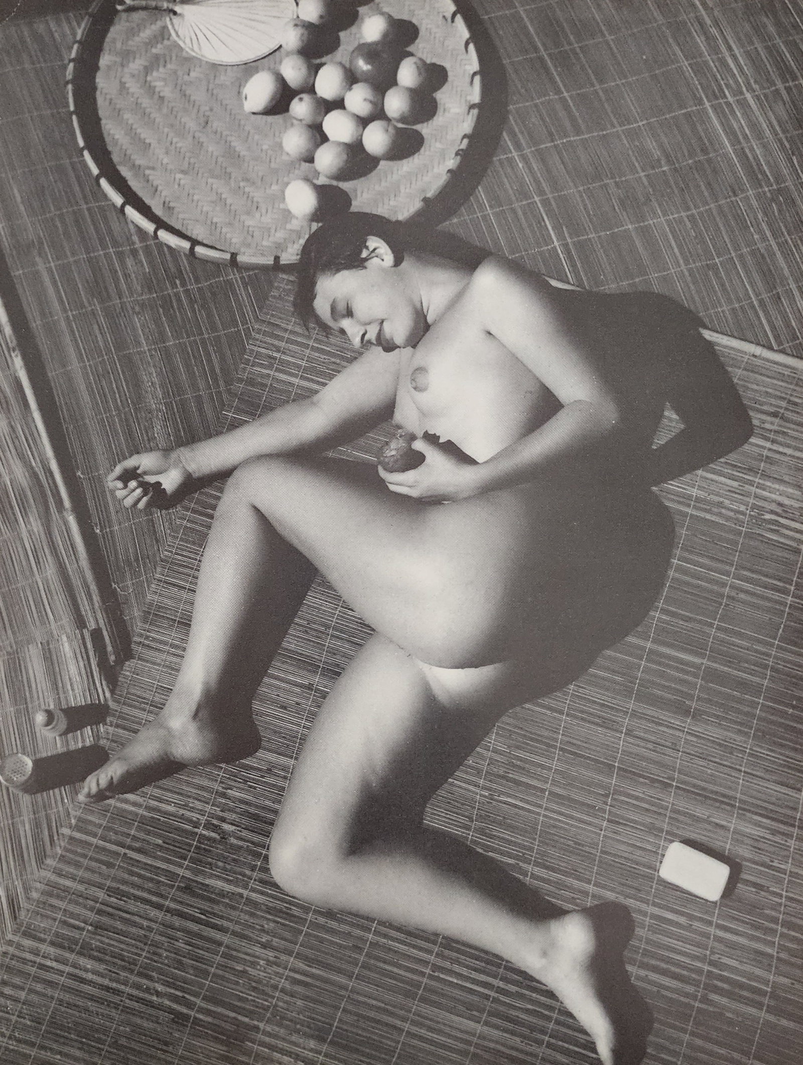 Andre de Dienes, New Nudes - Vintage, 1961: Artist / Photographer: Andre de Dienes Title/Subject: New Nudes - Vintage, 1961 Condition: Extra Fine - Excellent Type Of Print: Authentic Sheet Fed Photogravure/Heliogravure. Paper: Medium weight, sa