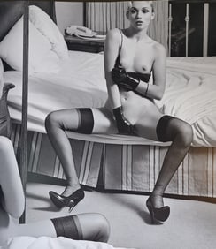Guido Argentini, Tess with short latex gloves