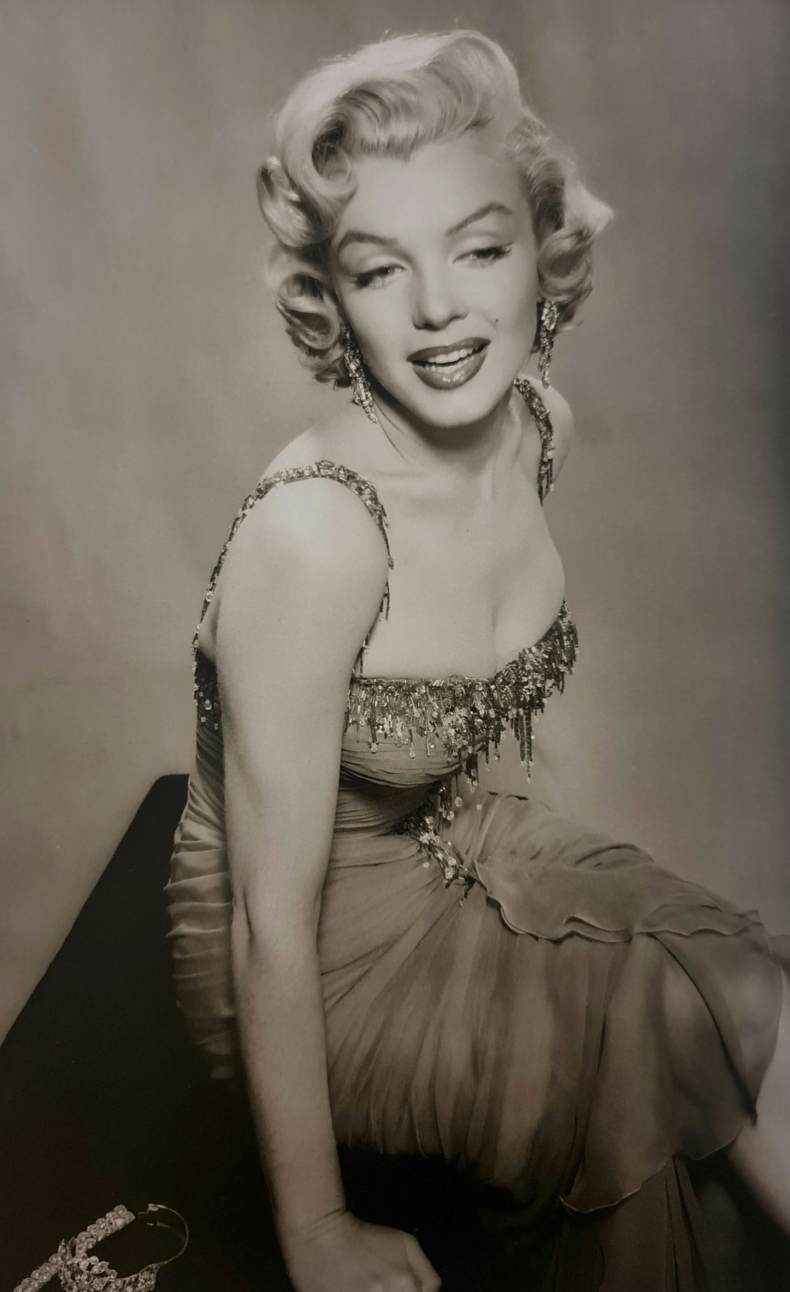 John Florea, Marilyn Monroe during the shooting of How to Marry a Millionaire, 1953: Photographer: John Florea Subject/Title: Marilyn Monroe during the shooting of How to Marry a Millionaire Date Of Negative: 1939 Type Of Print: Sheet Fed Photogravure/Heliogravure Date Of Print: 2000