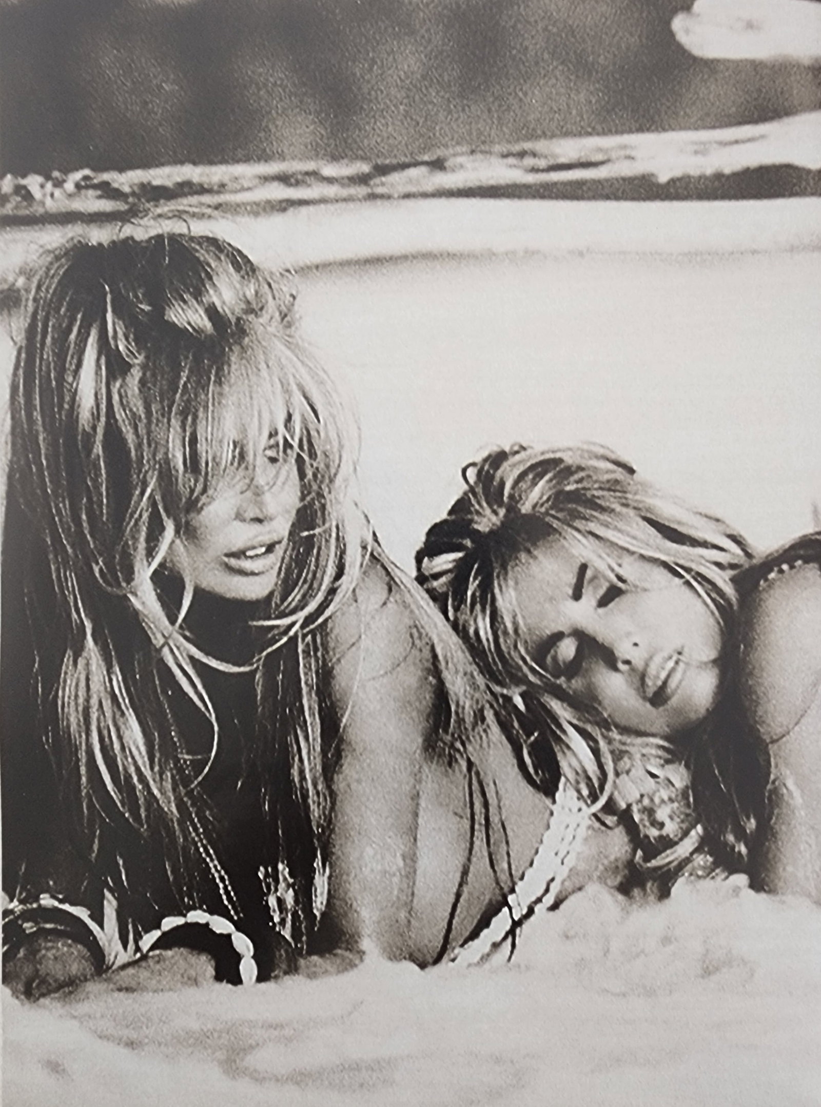 Playboy's Supermodels 1995: Model's: Cindy Crawford, Stphnie Symore, Anna Nicole Smith, Drew Berrymore, Elisabeth Nottoli, The Barbai Twins, Jenny MaCarthy.... Title/Subject: Playboy's Supermodels Type Of Print: Authentic Sheet 