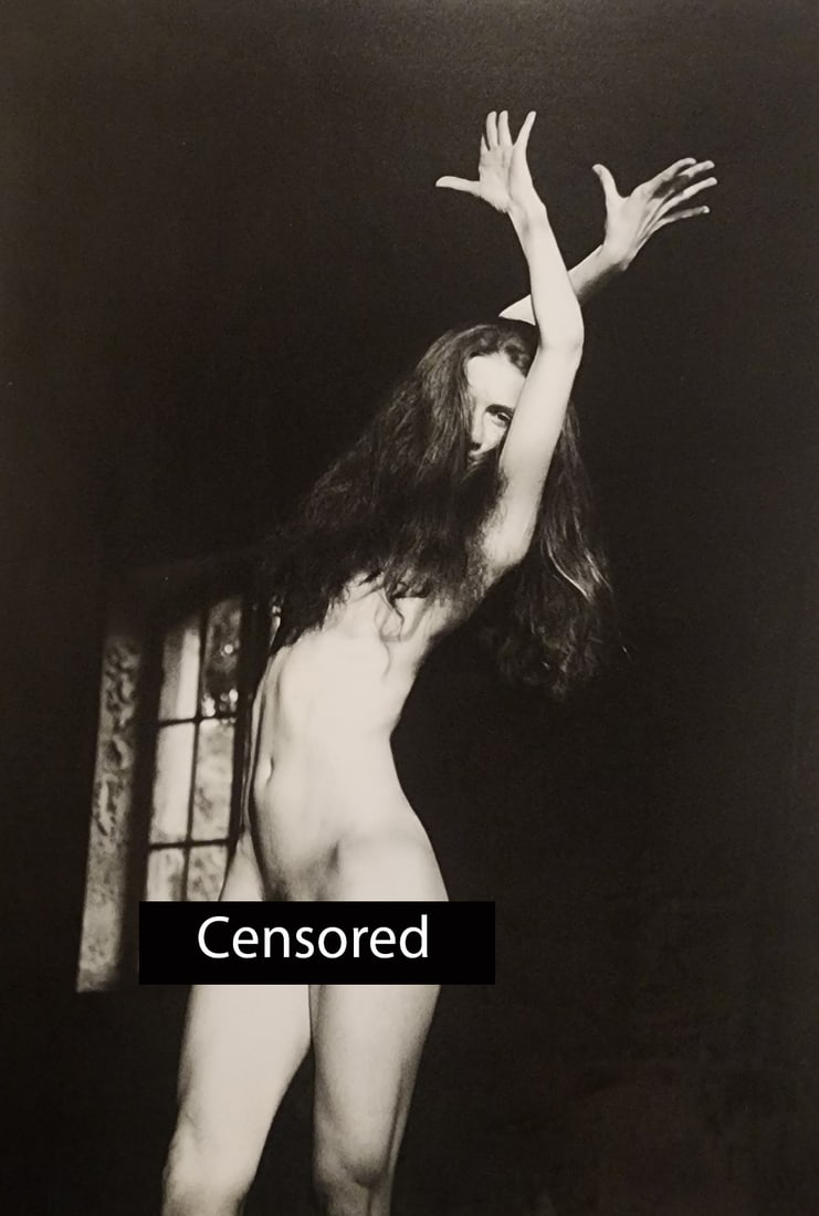 Pascal Baetens Beautiful Models: Artist/Photographer: Pascal Baetens Title/Subject: Beautiful Models Type Of Print: Authentic Sheet Fed Photogravure/Heliogravure. Date Of Print: 2010 Paper: Medium weight, satin/matte finish. Print Or
