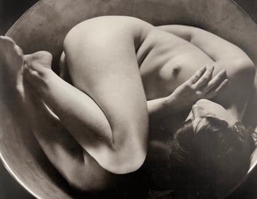 Ruth Bernhard, Early Nude, 1934