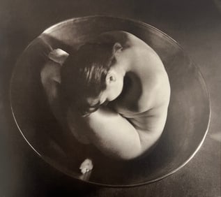 Ruth Bernhard, Embryo, 1934