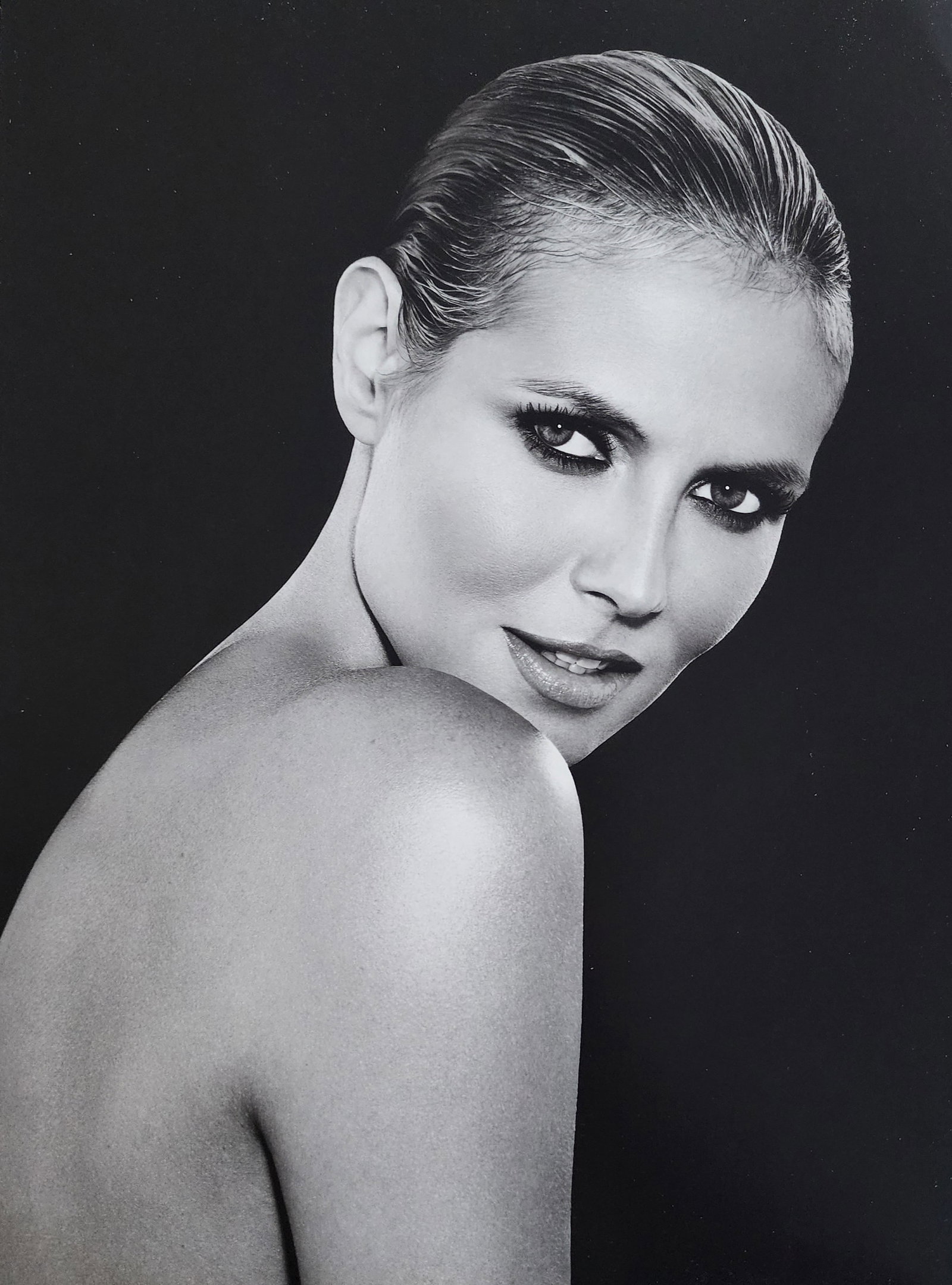 Rankin Heidi Exceptional Beauties 2009: Artist/Photographer: Rankin Title/Subject: Heidi Exceptional Beauties Type Of Print: Authentic Sheet Fed Photogravure/Heliogravure. Date Of Print: 2009 Paper: Medium weight, satin/matte finish. Print 
