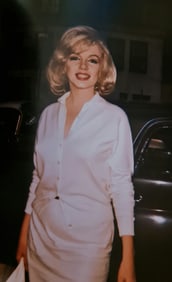 Marilyn Monroe, Leaving Columbia Presbyterian Medical Center, 1961