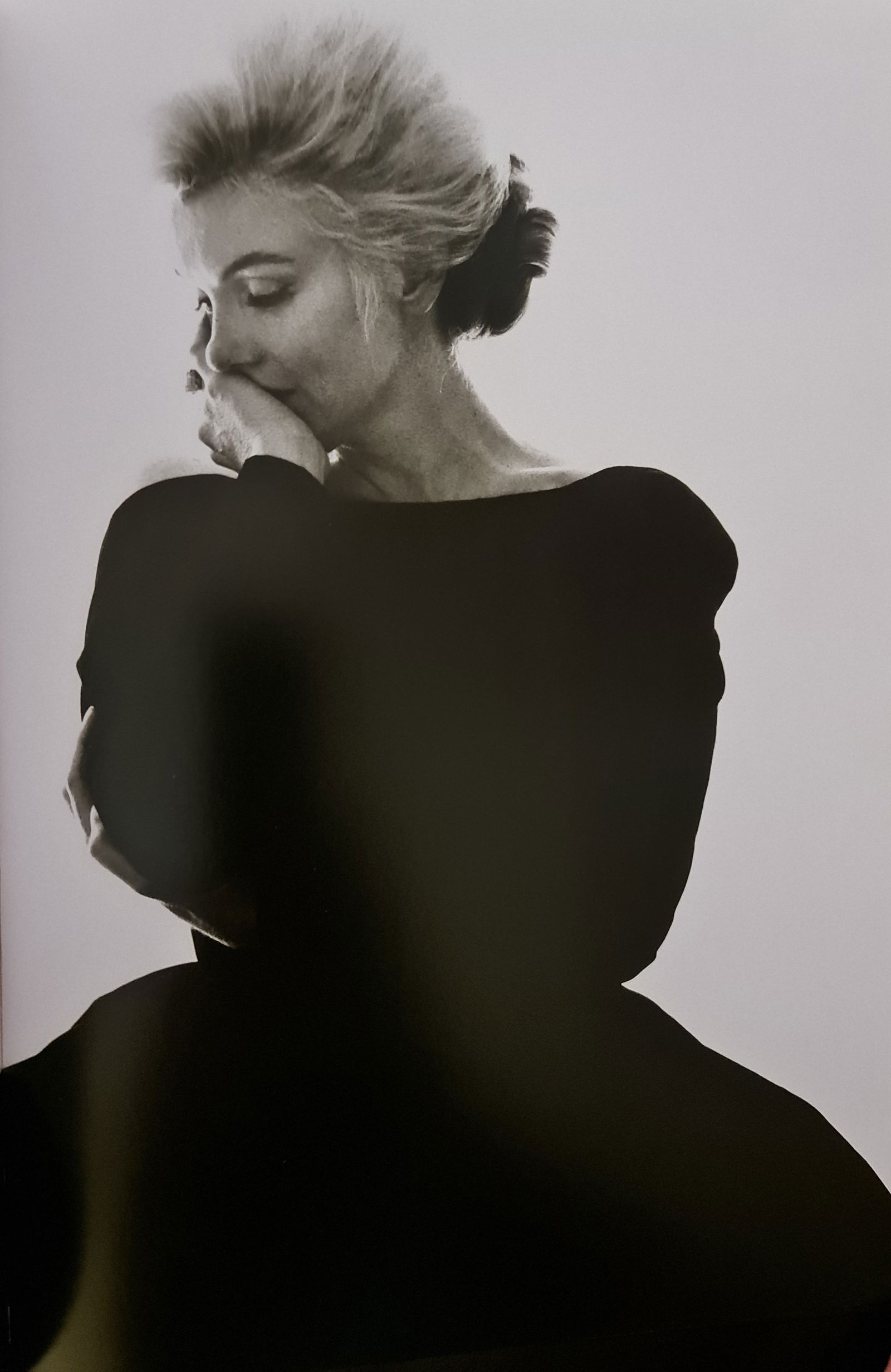 Bert Stern, Fashion photo for Vogue, 1962: Photographer: Bert Stern Subject/Title: Fashion photo for Vogue Date Of Negative: 1939 Type Of Print: Sheet Fed Photogravure/Heliogravure Date Of Print: 2000 Publisher: teNeues Paper: Medium weight, c